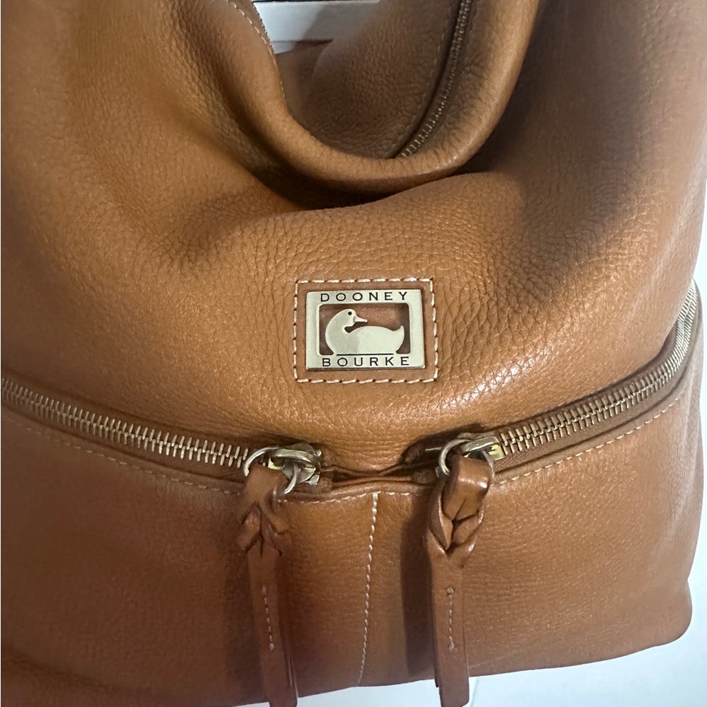 Dooney & Bourke Brown Pebbled Leather Hobo Bag Tan Camel Zip Pocket Shoulder Bag - Picture 3 of 16
